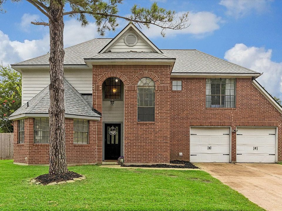 1st image of 2230 Saint James Pl
