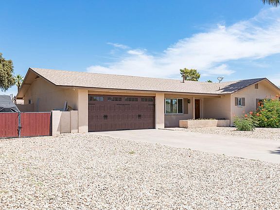 3rd image of 523 Redondo Dr N