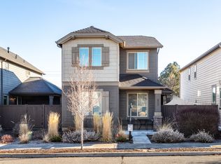 3460 SW 28th St, Redmond, OR 97756