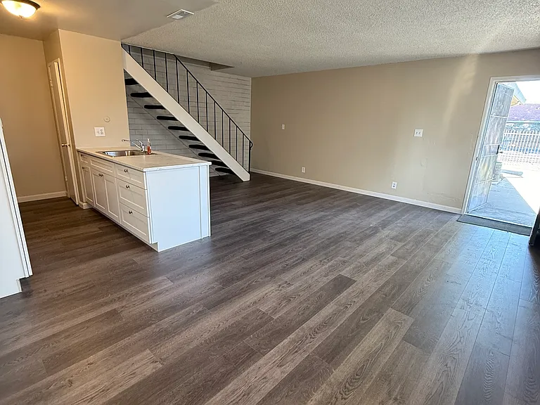 434 E Bianchi Rd #3 — Photo 23