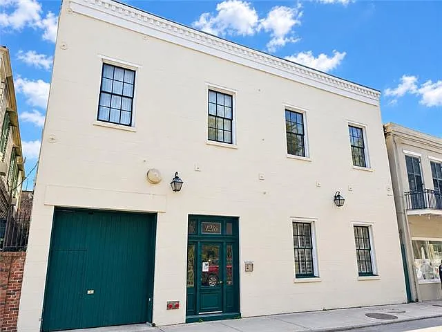 2 bed, 2.0 bath, 1400 sqft, $3,100 — Photo 1