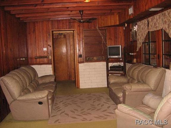 2nd image of 444 S Inglis Ave