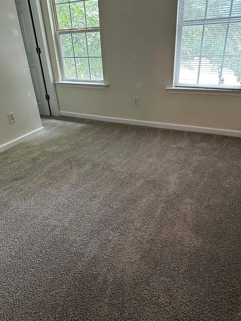 4 bedrooms 2.5 baths home in Locust Grove — Photo 3