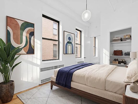 3rd image of 584 Myrtle Ave APT 1