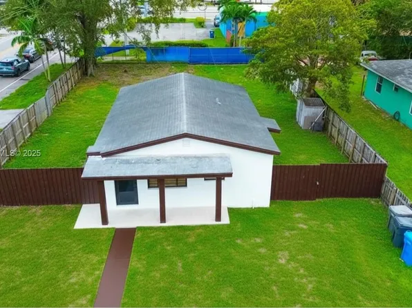 4000 SW 28th St, Hollywood, FL 33023