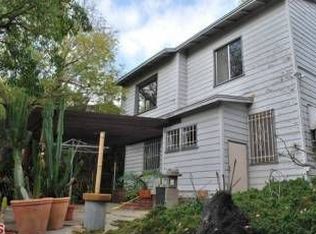 2040 Mayview Dr, Los Angeles, CA 90027