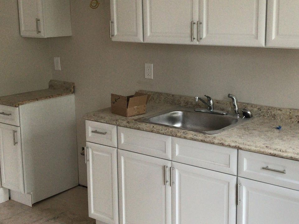 2nd image of 36 20th Ave #2