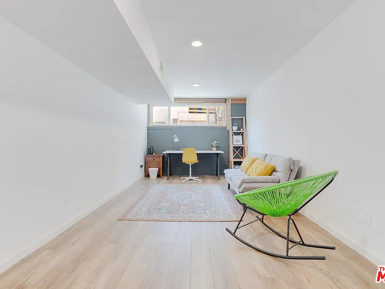 5343 Tendilla Ave — Photo 12