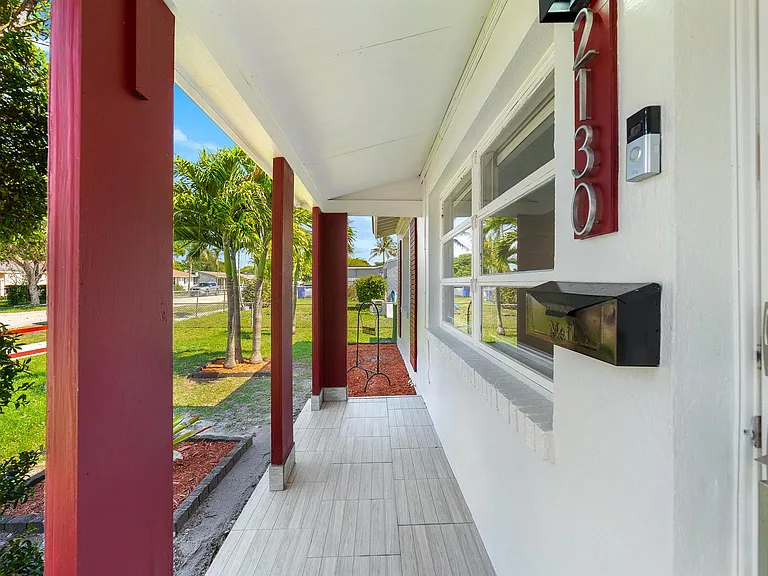 2130 Wiley Ct — Photo 3