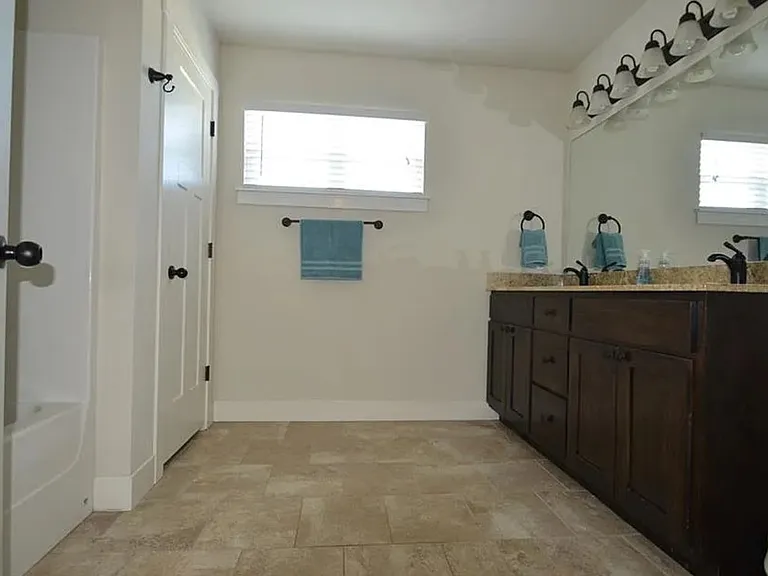 2004 S Florida Way — Photo 18