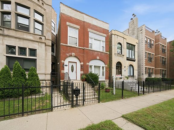 3rd image of 4737 S Langley Ave
