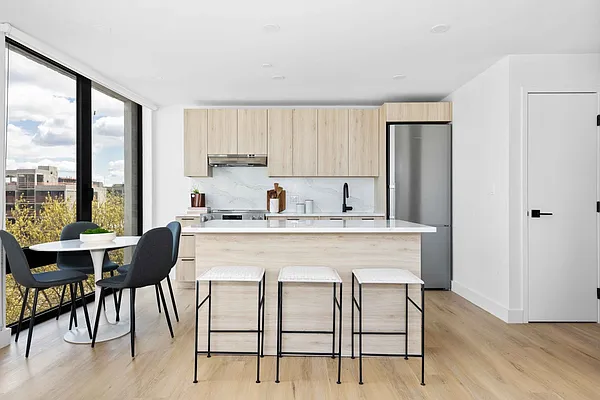 Rented by MNS | media 13