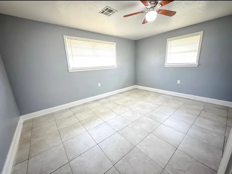 32290 State Highway 642 N — Photo 5