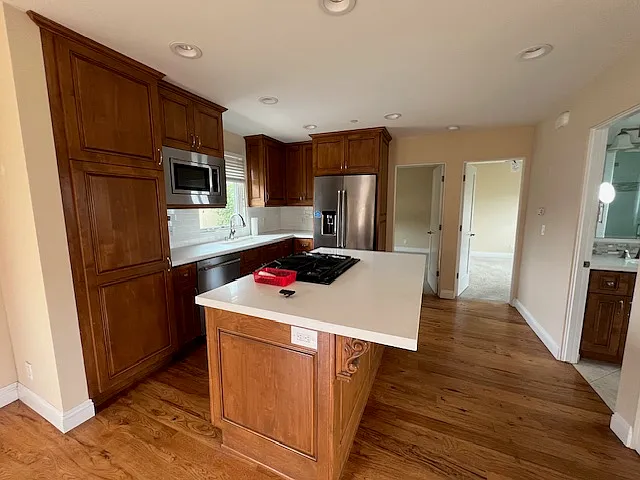 2 bed, 800 sqft, $3,800 — Photo 1