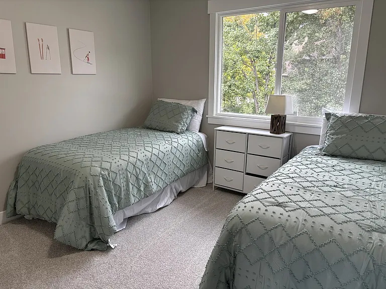 S Quail Hollow Dr — Photo 27