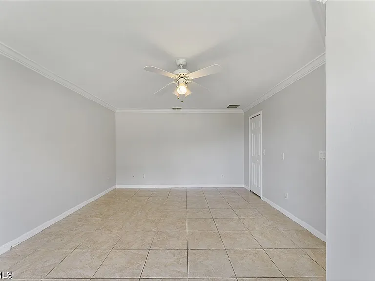 1240 NW 22nd Pl — Photo 24