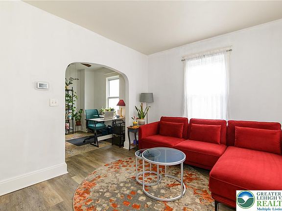4th image of 317 Berks St