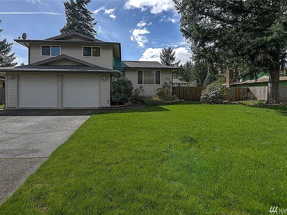 3rd image of 1711 Hanover Dr SE