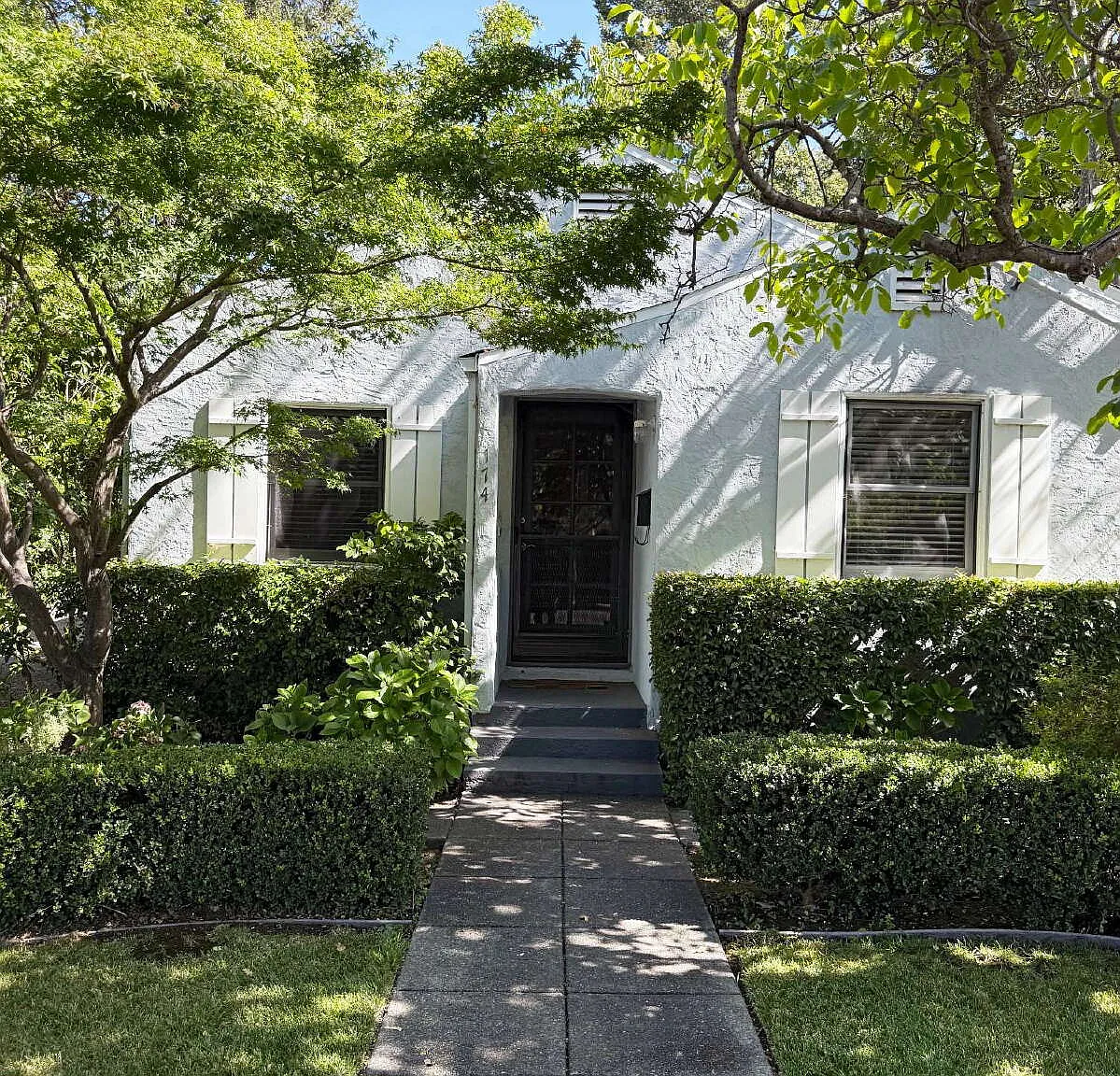 2 bed, 1.0 bath, $2,995 — Photo 1