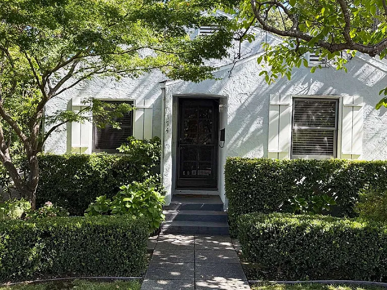 174 France St — Photo 1