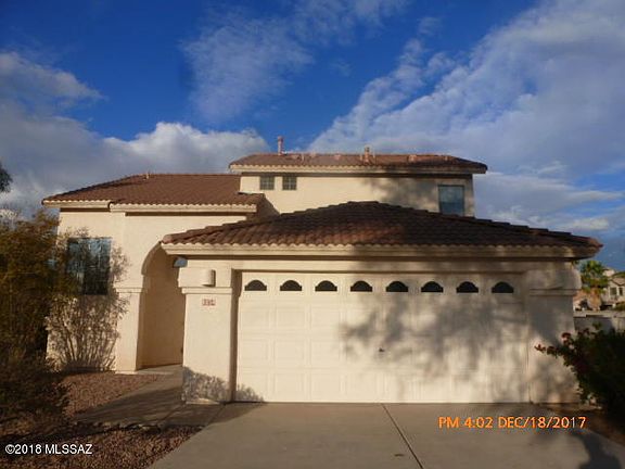 4th image of 8034 N Siskiyou Dr