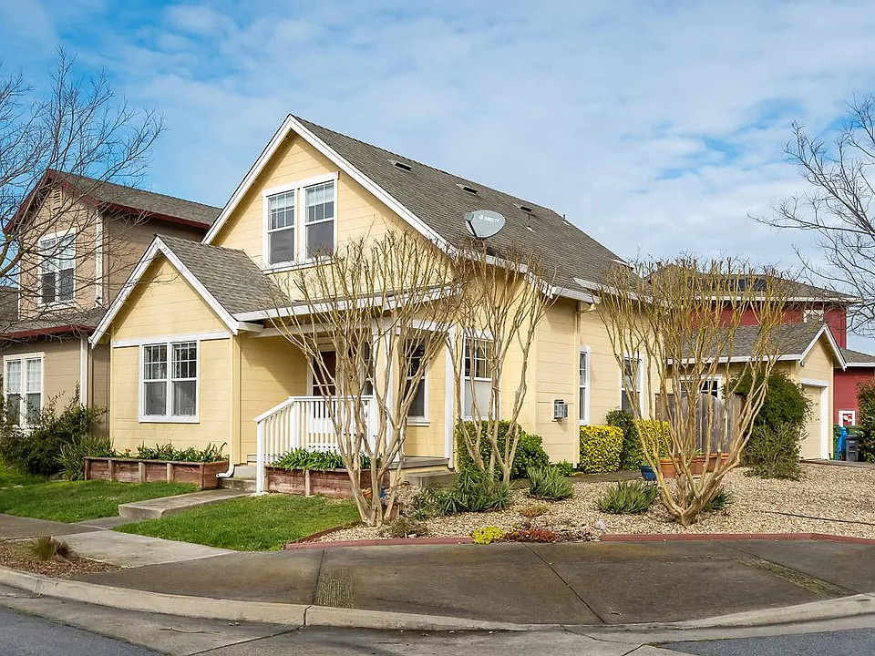 58 Twin Creeks Cir