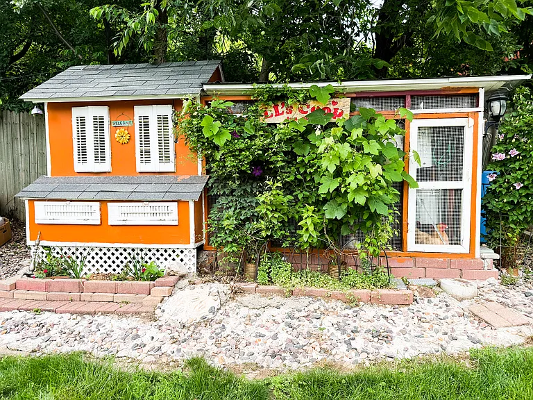 7102 Friendship Ln — Photo 12