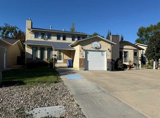 114 E Red Crow Blvd W, Lethbridge, AB T1K 5M1
