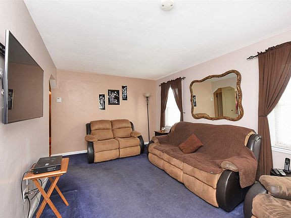 5th image of 164 Sewanee Ave