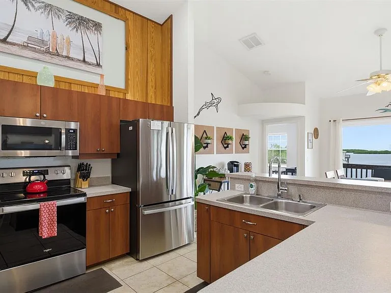 6731 Arroyo Dr — Photo 16