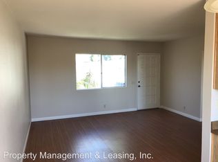 345 Juniper Ave APT 12, Carlsbad, CA 92008