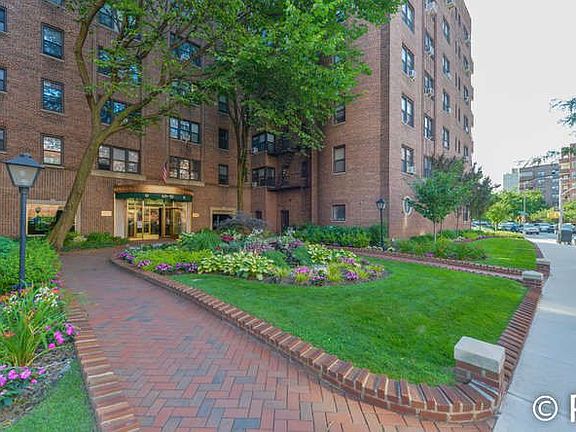 2nd image of 6910 Yellowstone Blvd APT 216