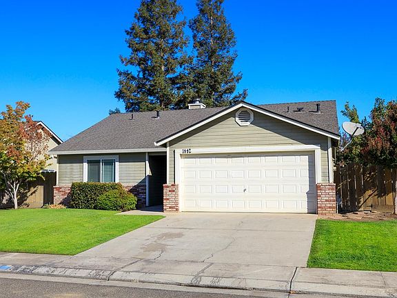 2nd image of 1442 Genevieve Dr