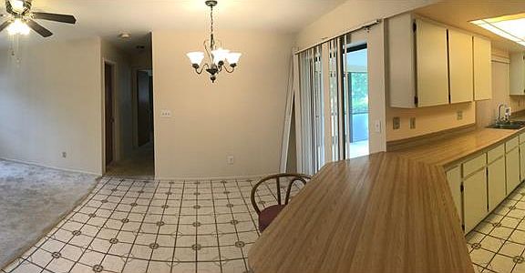 3rd image of 1015 SE 18th Ave