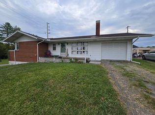 109 Jarvis St, Sneedville, TN 37869