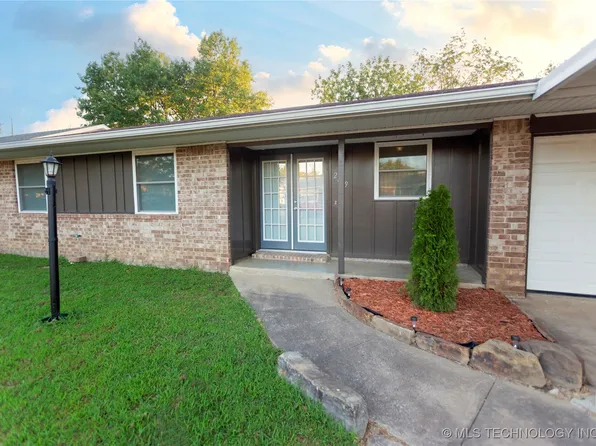 2119 N 11th St, McAlester, OK 74501