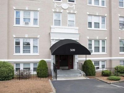 509 Pleasant St APT 2-3, Melrose, MA, 02176