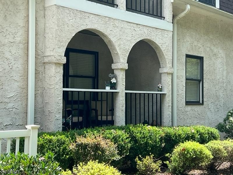 1st image of 17D Heritage Dr #D