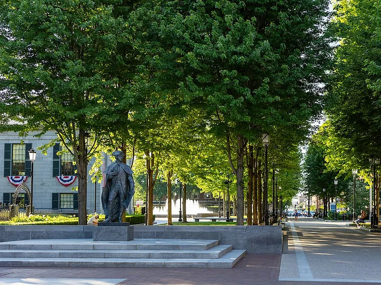 Minutes from Quincy Town Hall in the heart of Quincy Center
