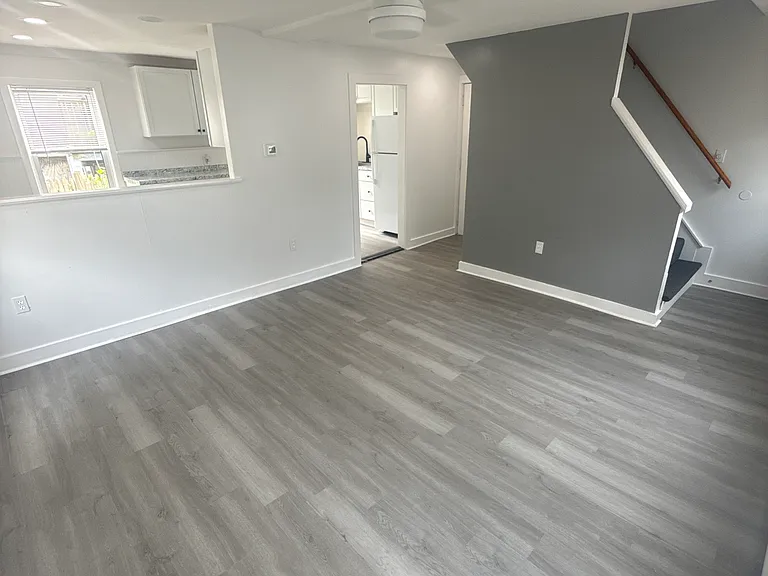 76 Lowell St #A — Photo 3
