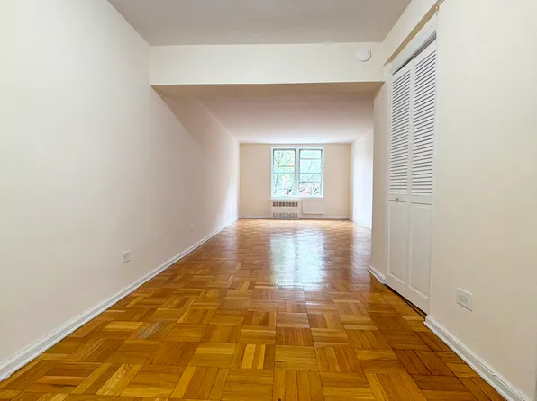 135-20 82nd Ave APT 1, Jamaica, NY 11435