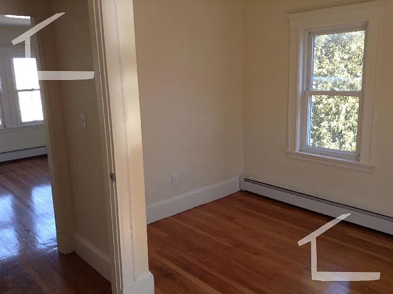 75 Gardena St #1 — Photo 5