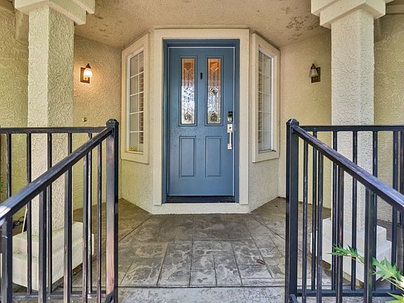 4th image of 6901 Fallsbrook Ct