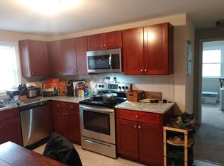 10 County St APT 3, Mansfield, MA 02048