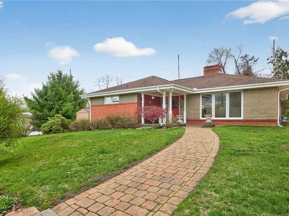 498 Balconade Dr, Pittsburgh, PA 15236