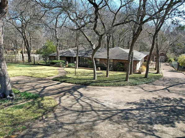 1556 N Cedar Hill Rd, Cedar Hill, TX 75104