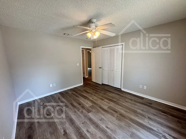 1959 Sussex Dr N — Photo 18