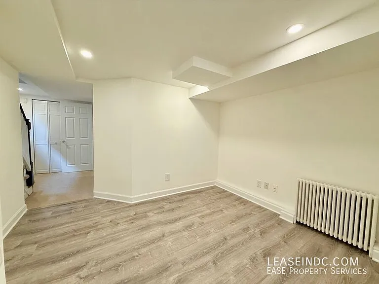 1941 39th St NW — Photo 26