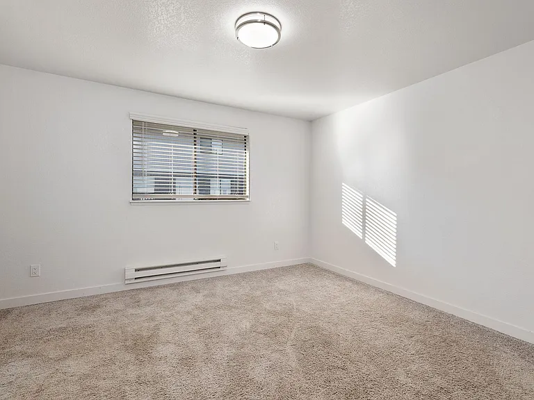 LSLV Lakeshore Lakeview — Photo 23