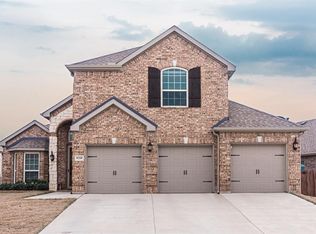 9320 Chuparosa Dr, Fort Worth, TX 76177